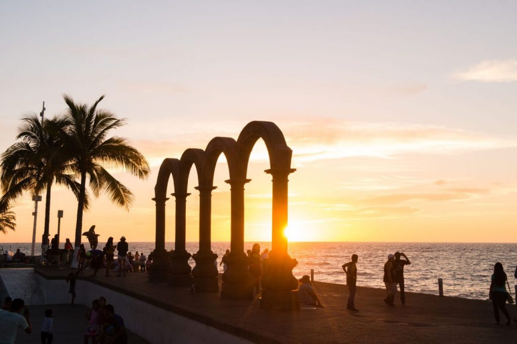 malecon puerto vallarta