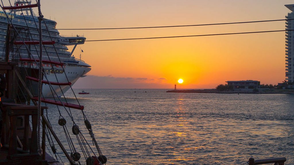 sunset-in-puerto-vallarta