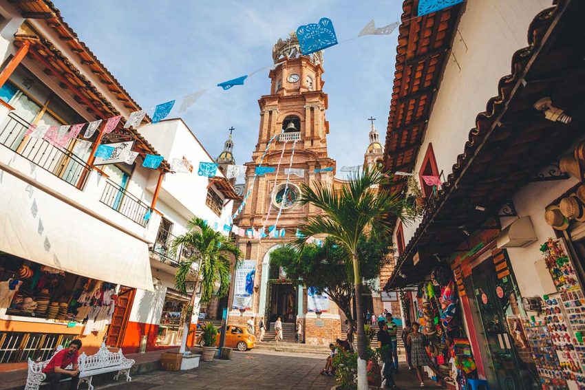 puerto-vallarta-downtown