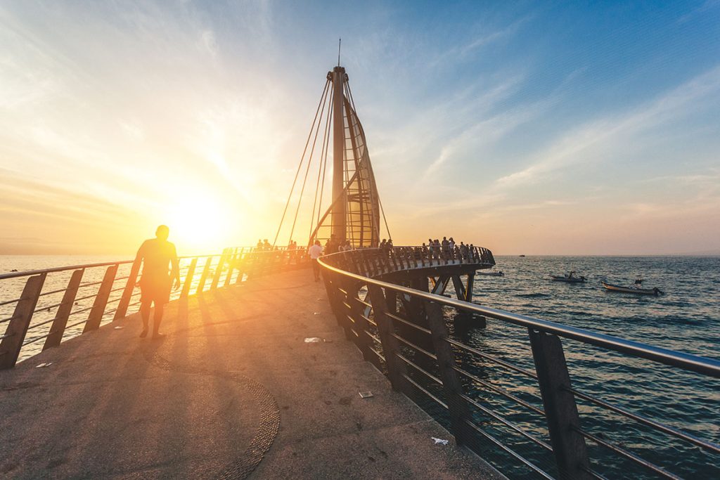 puerto-vallarta-pier