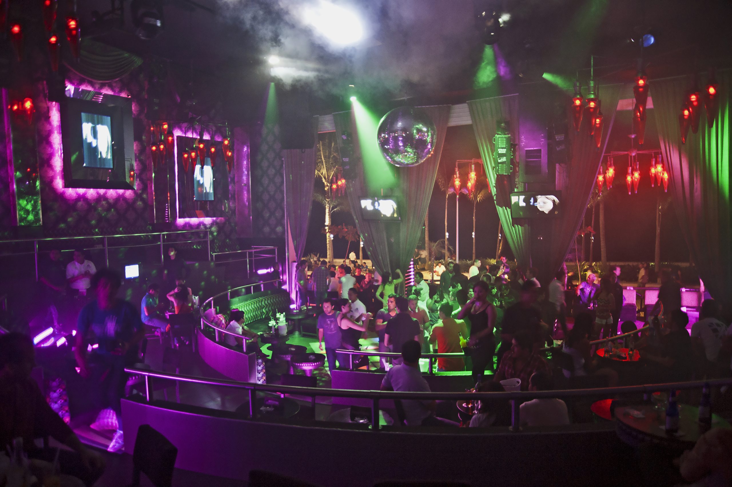 Nightlife in Puerto Vallarta | Lemuria Luxury Beach